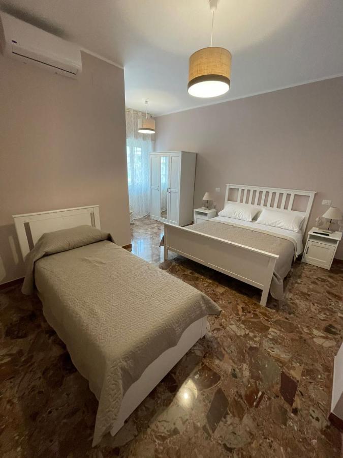 Alloggio Turistico Dea Bendata Anzio Exteriör bild